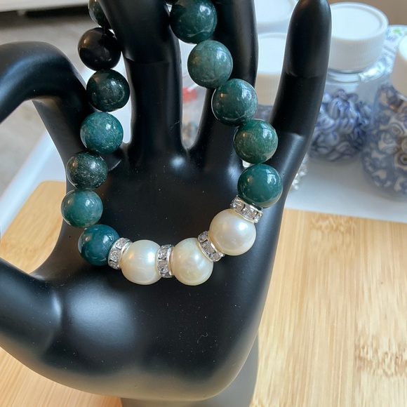 Pearls and Moss Agates Bracelet - Picture 2 of 4